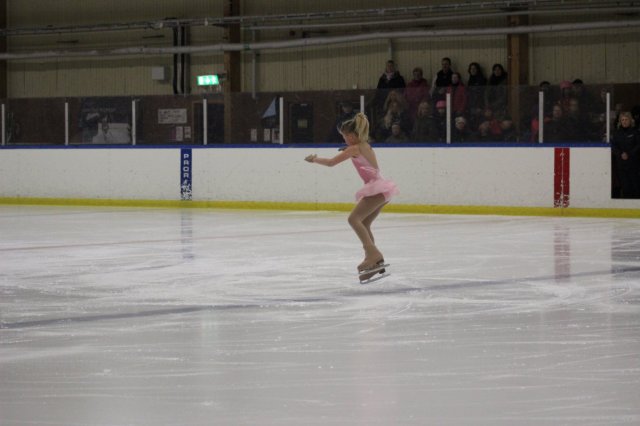 15/3 Skridskoskoleavslutning Uppvisning2014