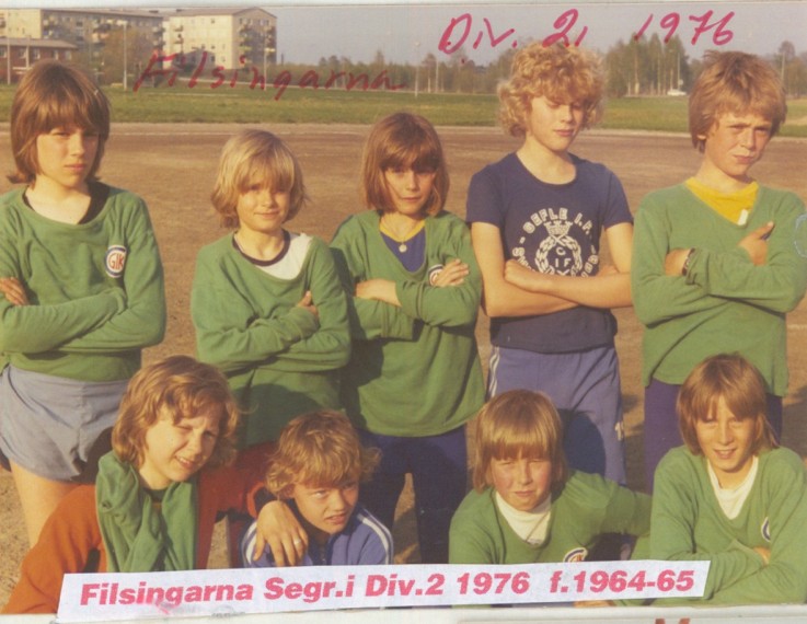 1976  filsingarna  segr i div 2.jpg