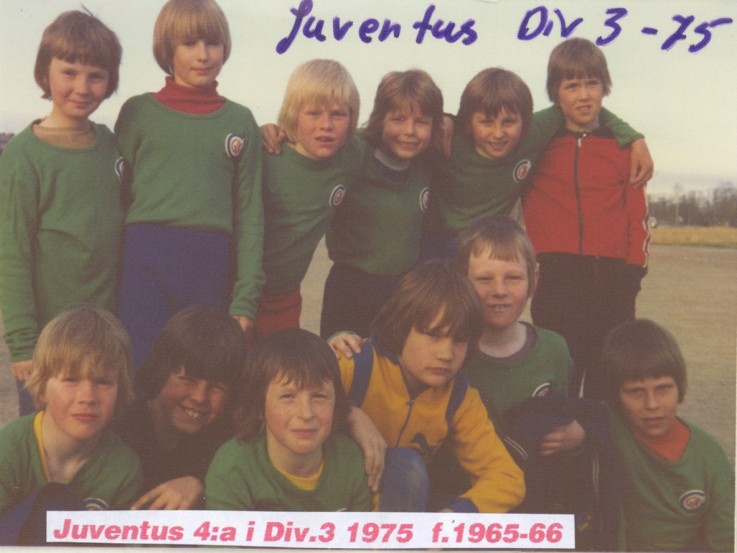 1975  juventus  4a i div 3.jpg