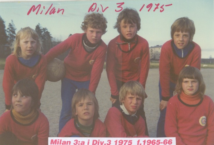 1975  milan 3a i div 3.jpg