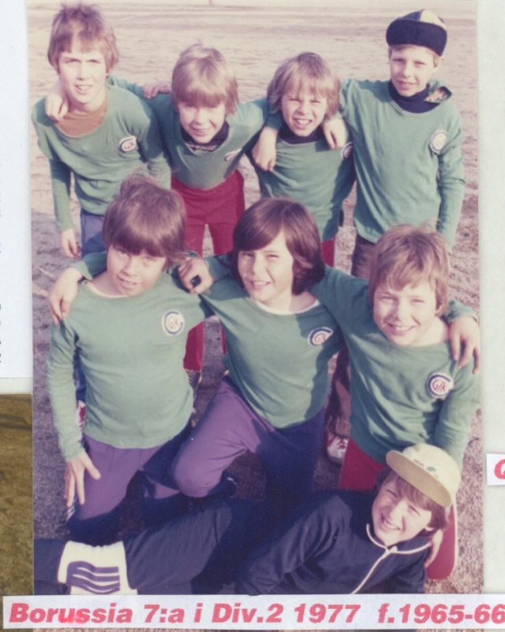 1977  borussia  7a i div 2.jpg