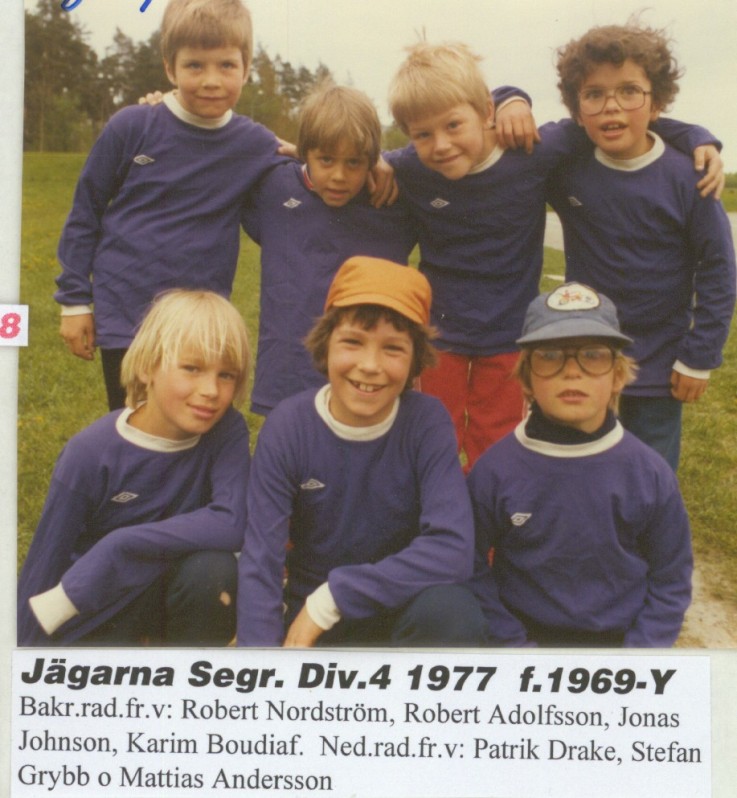 1977  jagarna  segr i div 4.jpg